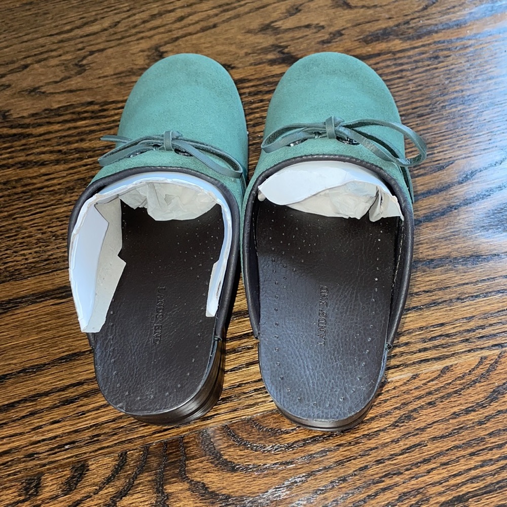 Land’s End clogs - Picture 4 of 5